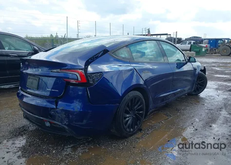 2024 Tesla Model 3 Long Range Dual Motor All-Wheel Drive z USA, uszkodzony, nr VIN 5YJ3E1EBXRF756738